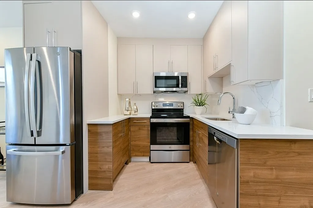 1 bed, 1.0 bath, 625 sqft, $3,000 — Photo 1