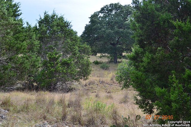 1st image of 212 White Oak Trl