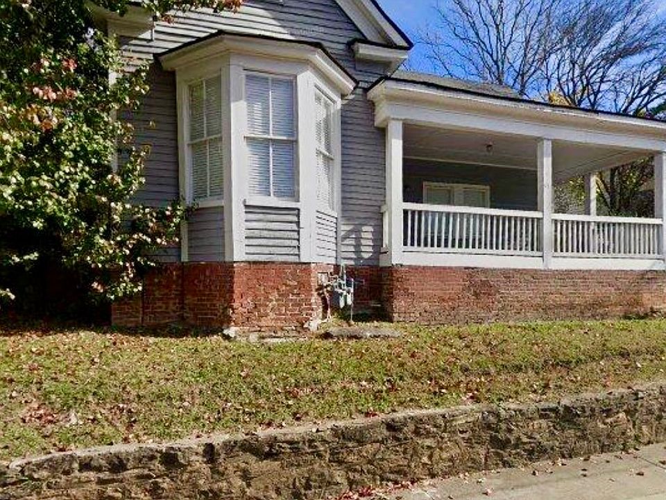 1st image of 67 Boulevard Ne