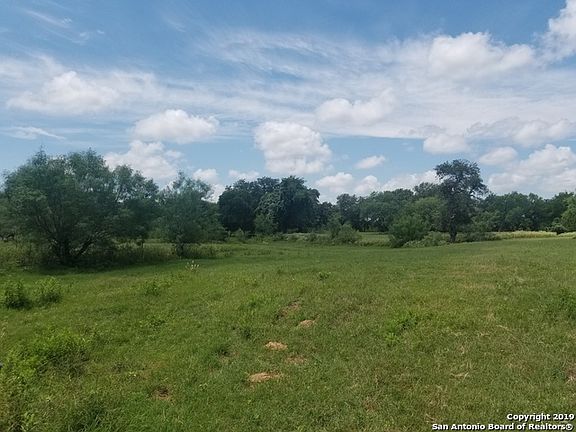 4th image of 345 Pinn Rd