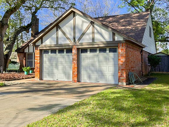 3rd image of 15711 Cavendish Dr