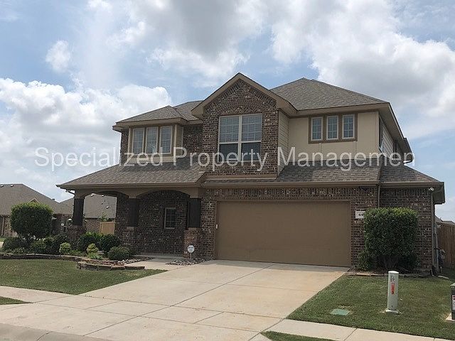 1st image of 689 Kensington Pl