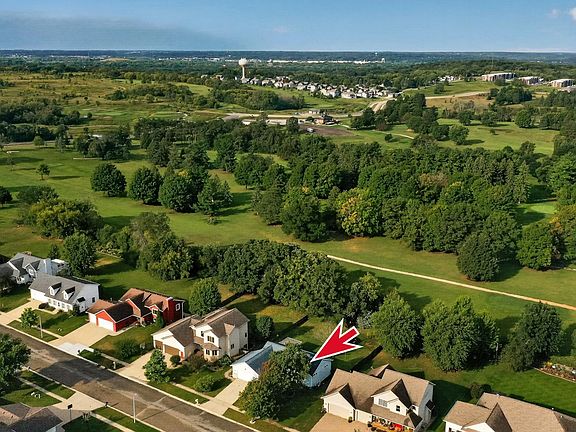 3rd image of 1007 Golfers Ct SE