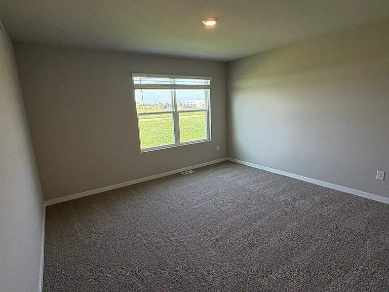1069 Daisy Ln #1 — Photo 33