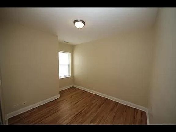 4th image of 3851 W Ainslie St APT 3W