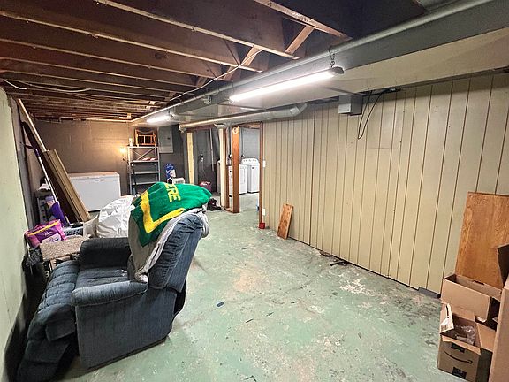 4th image of 815 N 10th St