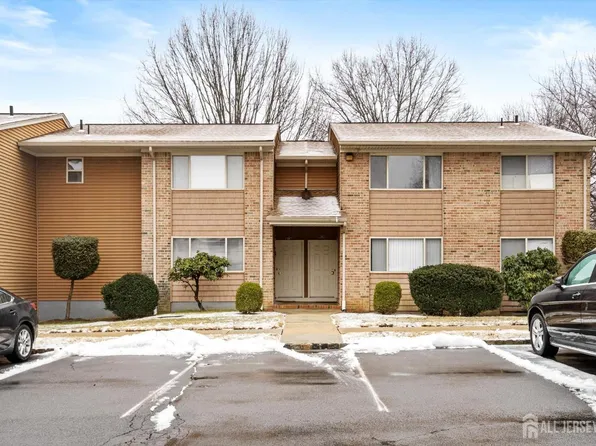 604 Bradley Ct S, Princeton, NJ 08540