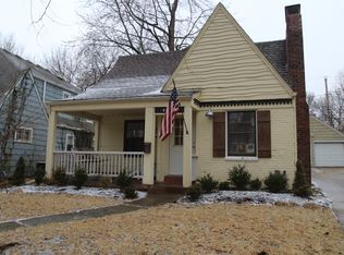 6704 Kenwood Ave, Kansas City, MO 64131