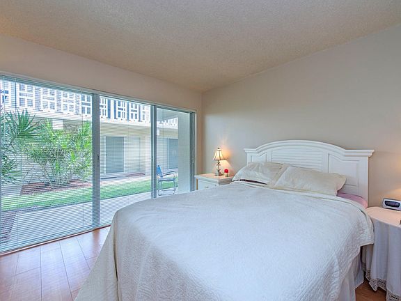 3rd image of 1215 Edington Pl #4