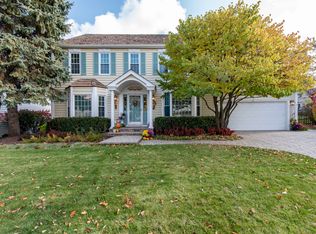 543 Long Hill Rd, Gurnee, IL 60031
