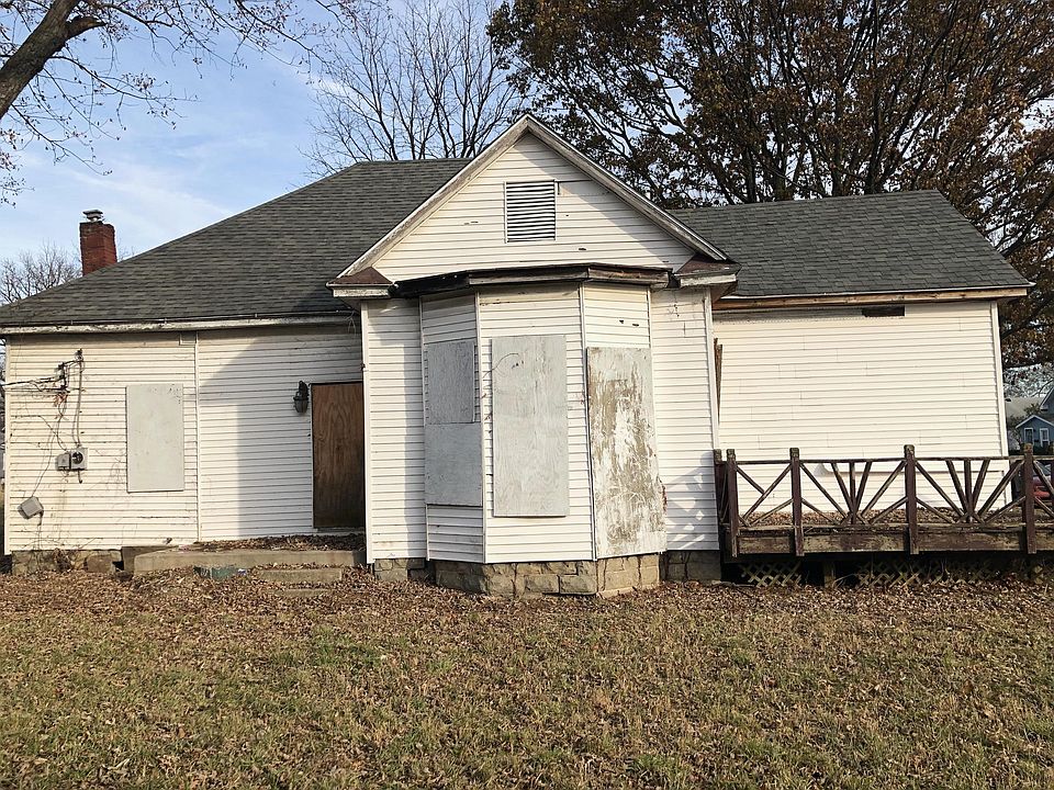 2nd image of 2798 E 9th Ave
