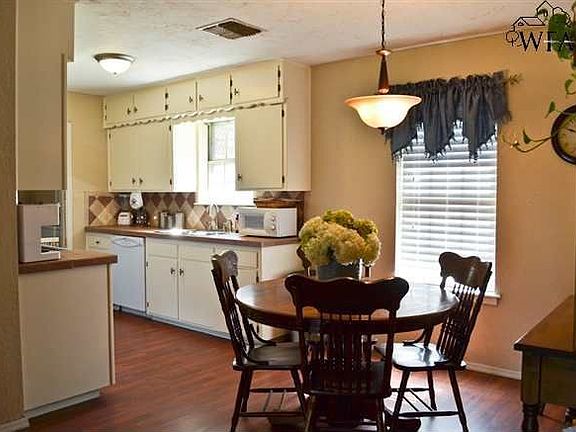 5th image of 1109 Lisa Ln