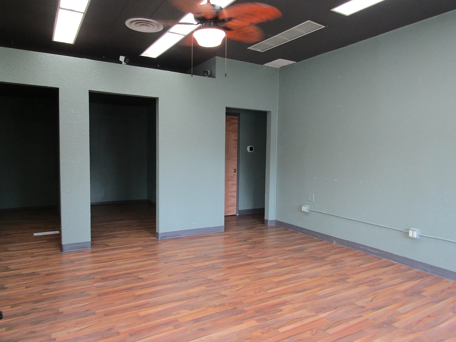 Studio, 1400 sqft, $2,525 — Photo 3