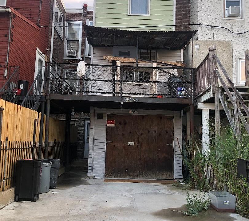 2nd image of 340 E Eleanor St