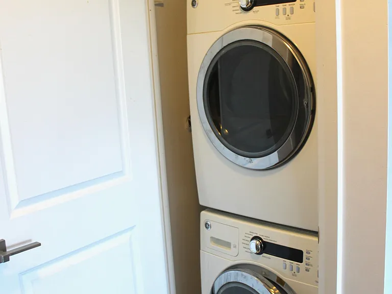 7161 Yonge St #429 — Photo 20