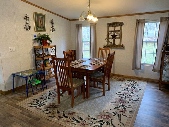 5th image of 104 Autumn Ln