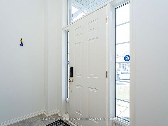 4th image of 25 Dreamcrest Ct