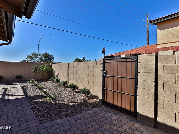 4th image of 6221 E Greenway St APT 2