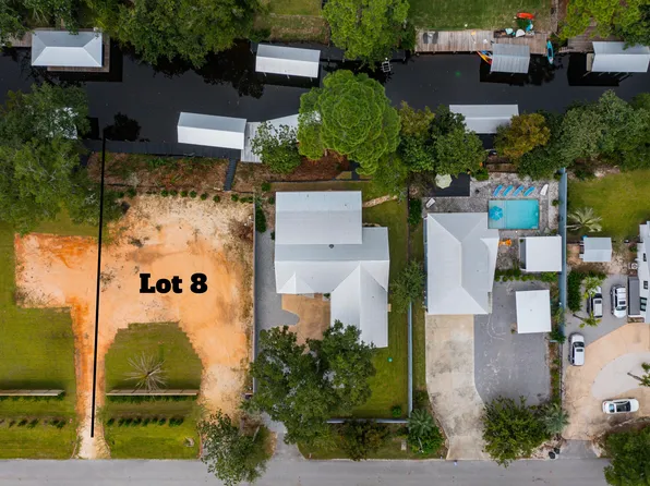 8 Ricker Ave, Pt Washington, FL 32459