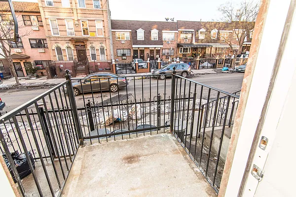 Rented by Nooklyn NYC LLC | media 14