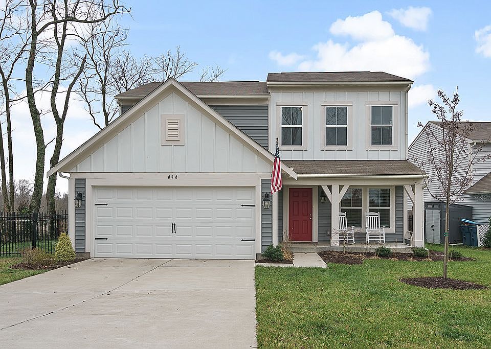 1st image of 616 Birchwood Cir