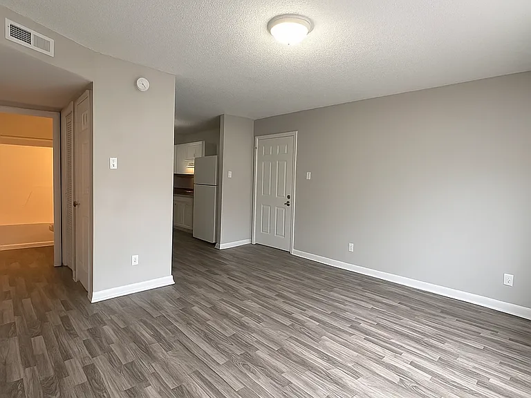 Park Place West and Park Place South Apartments — Photo 29