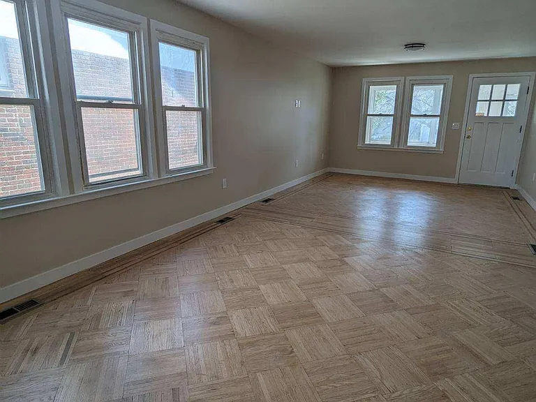 2053 Tyler St #1 — Photo 4