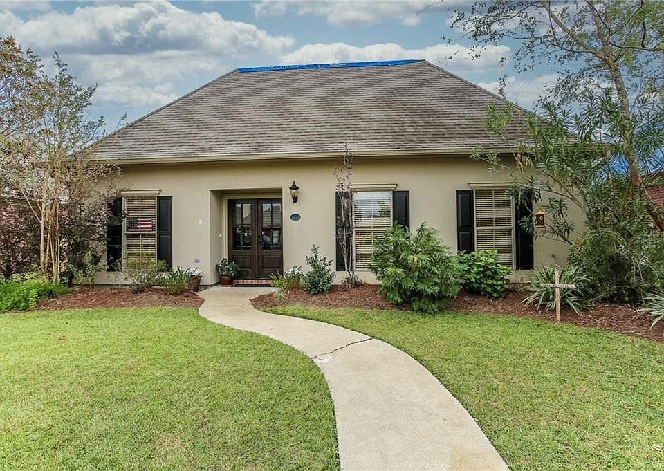 2013 La Cache Dr, Lake Charles, LA 70601 Zillow