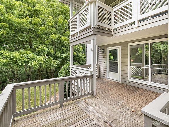 2nd image of 7401 Ashfield Ct