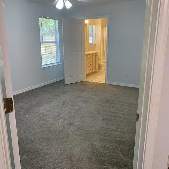 3236 Maplewood Dr — Photo 8