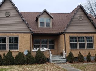 814 E Sycamore St APT C, Monett, MO 65708