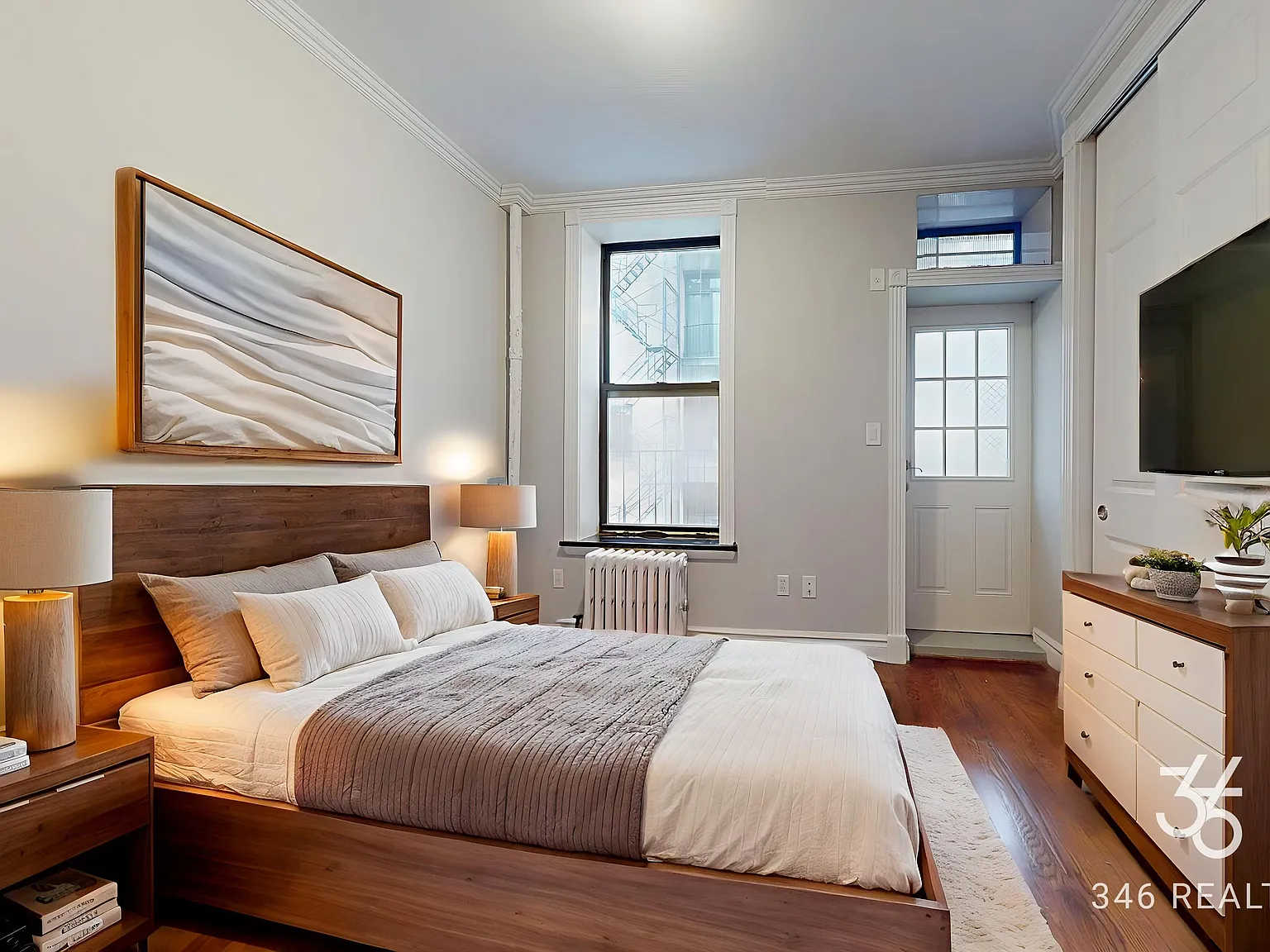 210 East 25th Street — Photo 2