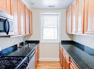 Cortland, Chicago, IL 60647