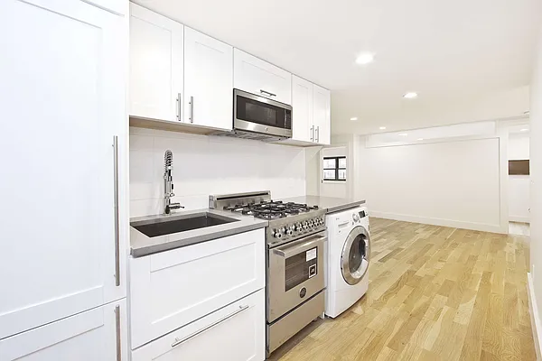 Rented by Bold New York | media 15