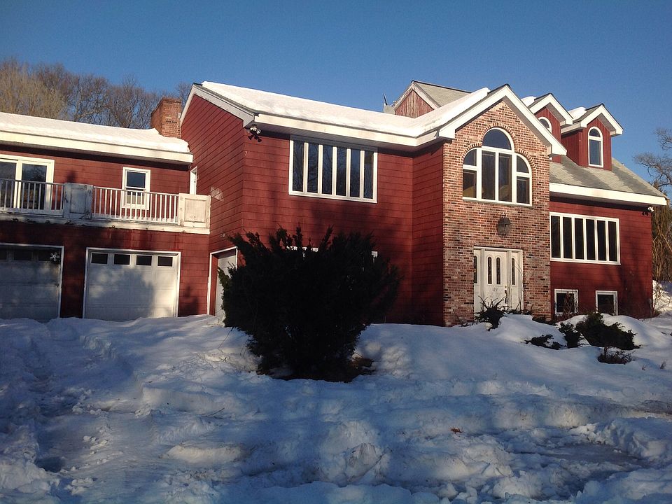 2nd image of 119 Dayton St
