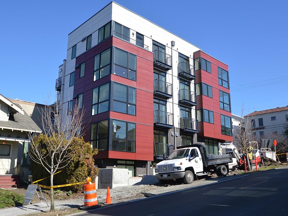 1st image of 2303 Franklin Ave E #302