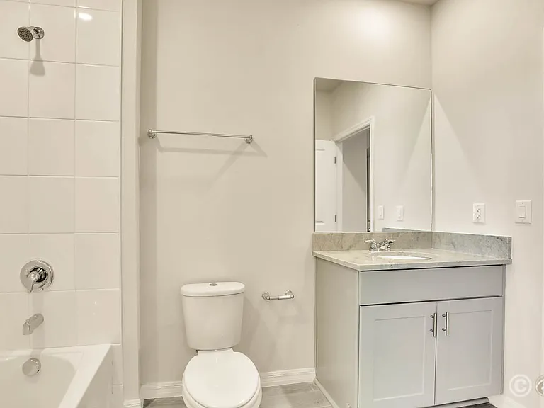 1758 Woodleaf Hammock Ct — Photo 16