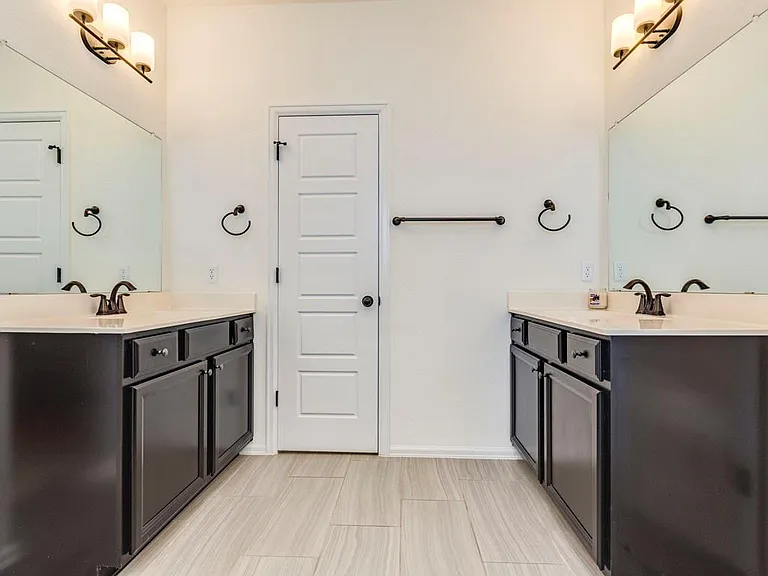 10202 Cienega Cv — Photo 15