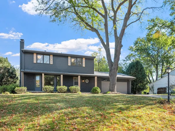 17034 Clear Spring Ter, Minnetonka, MN 55345