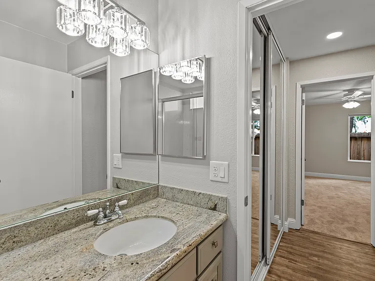 975 Murrieta Blvd #5 — Photo 26