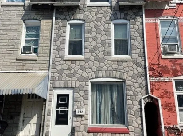 937 Muhlenberg St, Reading, PA 19602