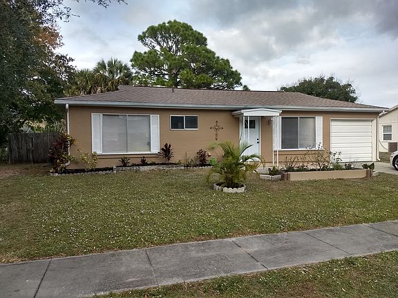 3rd image of 8240 Lombra Ave