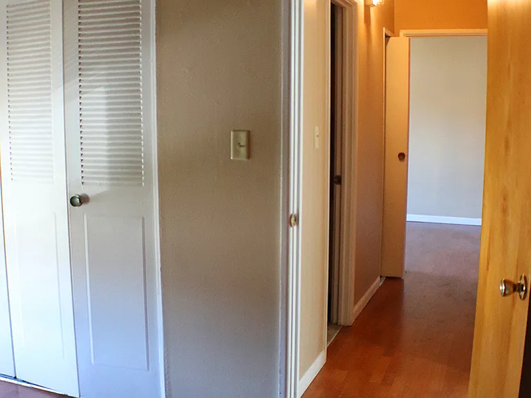 Swan Landing Apartments — Photo 11