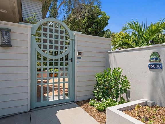 3rd image of 16000 Gulf Blvd