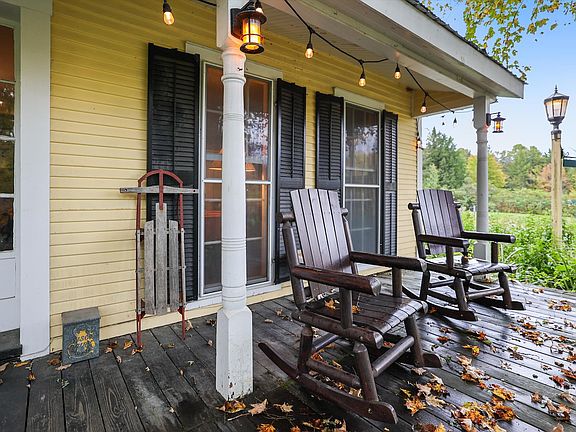 5th image of 1460 Main Street