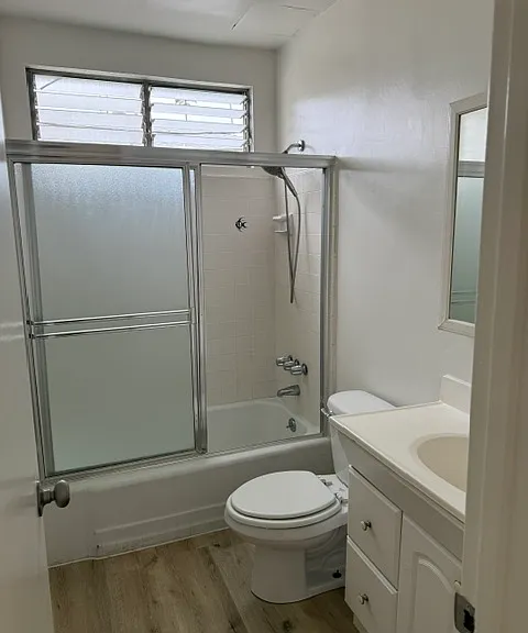 924 7th St #9 — Photo 7