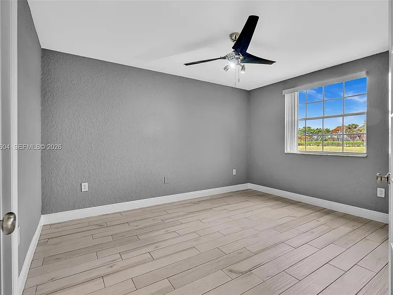 2851 N Oakland Forest Dr #111 — Photo 19