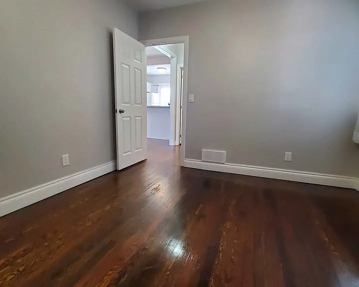 1371 Marentette Ave #1 — Photo 12