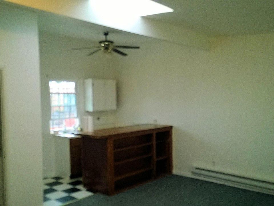 Studio - kitchen