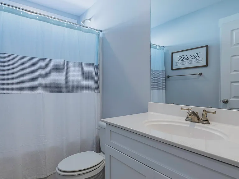314 Holbrook Ln — Photo 14